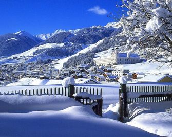 Hotel La Cruna - Tujetsch
