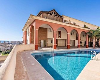 Chic 2-bedroom apartment with WiFi, AC in awesome Aguadulce - Aguadulce - Pool