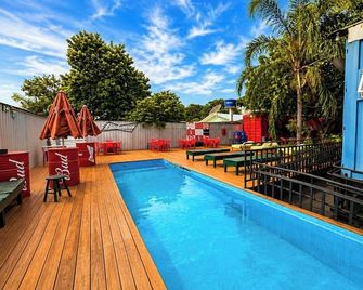 Tetris Container Hostel - Foz do Iguaçu - Pool