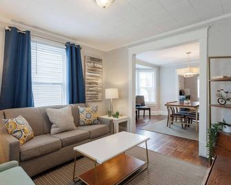 Charming Duplex Near Food and Fun | 15/16 - Kansas City - Living room