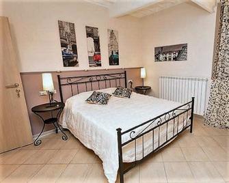 House Volumnia - Perugia - Bedroom