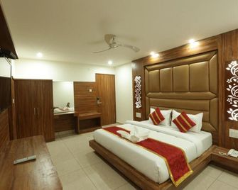 Hotel Katra Grand - Katra - Bedroom