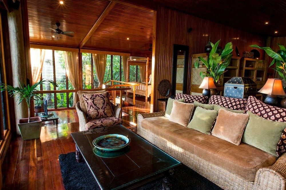 Namale Resort And Spa