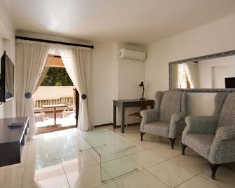 Sandton Times Square - Sandton - Oturma odası