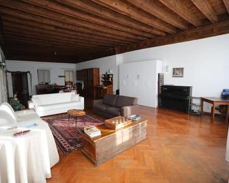 Dorso Duro Apartment - Wenecja - Pokój dzienny