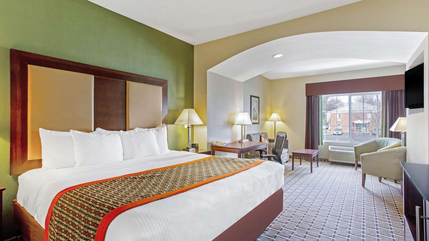 لا كينتا إن آند سويتس باي ويندام لانكاستر