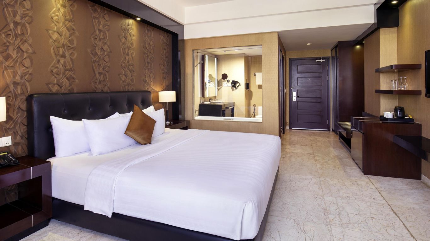 Grand Mercure Solo Baru