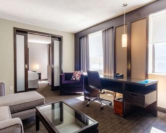 Arc The Hotel - Ottawa - Living room