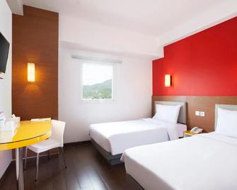 Amaris Hotel Gorontalo - Gorontalo - Bedroom