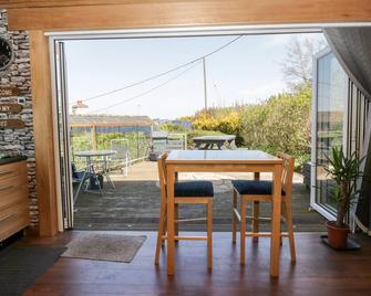 Blackbrae Cabin - Coatbridge - Balcony