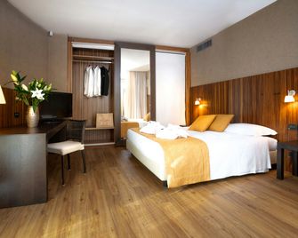 Hotel Viest - Vicenza - Yatak Odası