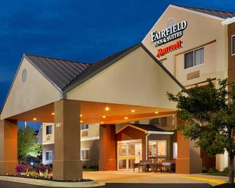 Fairfield Inn and Suites Lansing West - Lansing - Gebouw