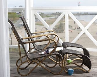 Beachhotel Cape Helius - Hellevoetsluis - Balcón