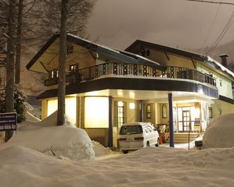K's House Hakuba Alps - Backpackers Hostel - Hakuba - Edificio