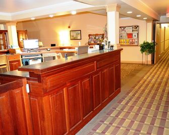 New World Inn - Barre - Recepción