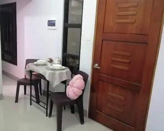 Rijhanel Apartelle Unit 3 - General Trias - Phòng ăn
