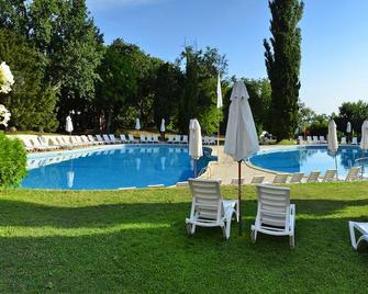 Dolphin Hotel - Saints Constantine and Helena - Pool