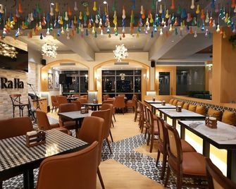 Hotel Golden Nest - Thane - Thāne - Restaurant