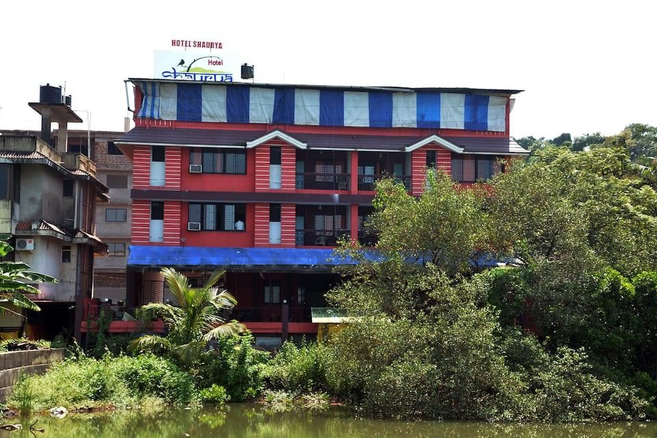 Hotel Shaurya - פאנג'י - בניין