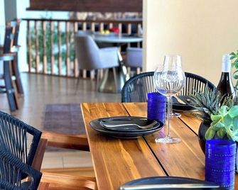 Epic Views / Sauna / Gym / Speakeasy / Cold Plunge / Lux / Botique Chalet - Lake Arrowhead - Salle à manger