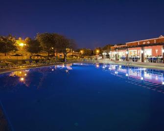 Colina da Lapa Resort - Praia do Carvoeiro - Piscina