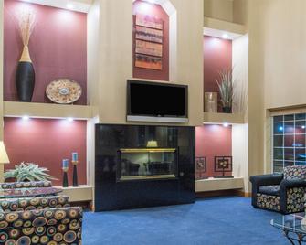 رمادا باي ويندام سبرينجفيلد نورث - سبرينغ فيلد - ردهة