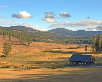 Eden Valley Guest Ranch - Oroville - Vista del exterior