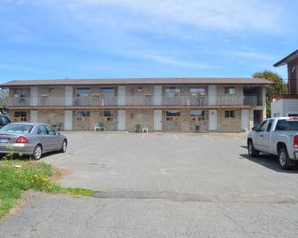 Modern Motel - Thunder Bay - Building
