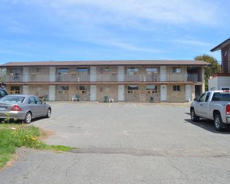 Modern Motel - ת'אנדר ביי - בניין