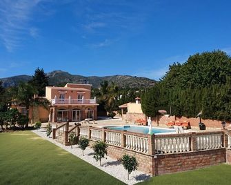 Big Villa+Heated Pool (13x5m)+Jacuzzi+Great Sea View+BBQ, Malaga, Costa del Sol - Málaga - Piscina