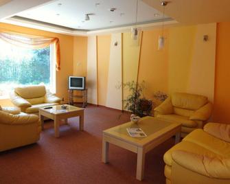 Motivi Hotel - Saints Constantine and Helena - Wohnzimmer