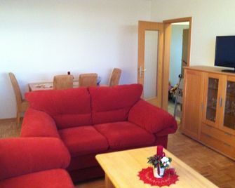 FW Sagitta with view of the container port, 14th floor Speckenbüttler Park - Bremerhaven - Salon