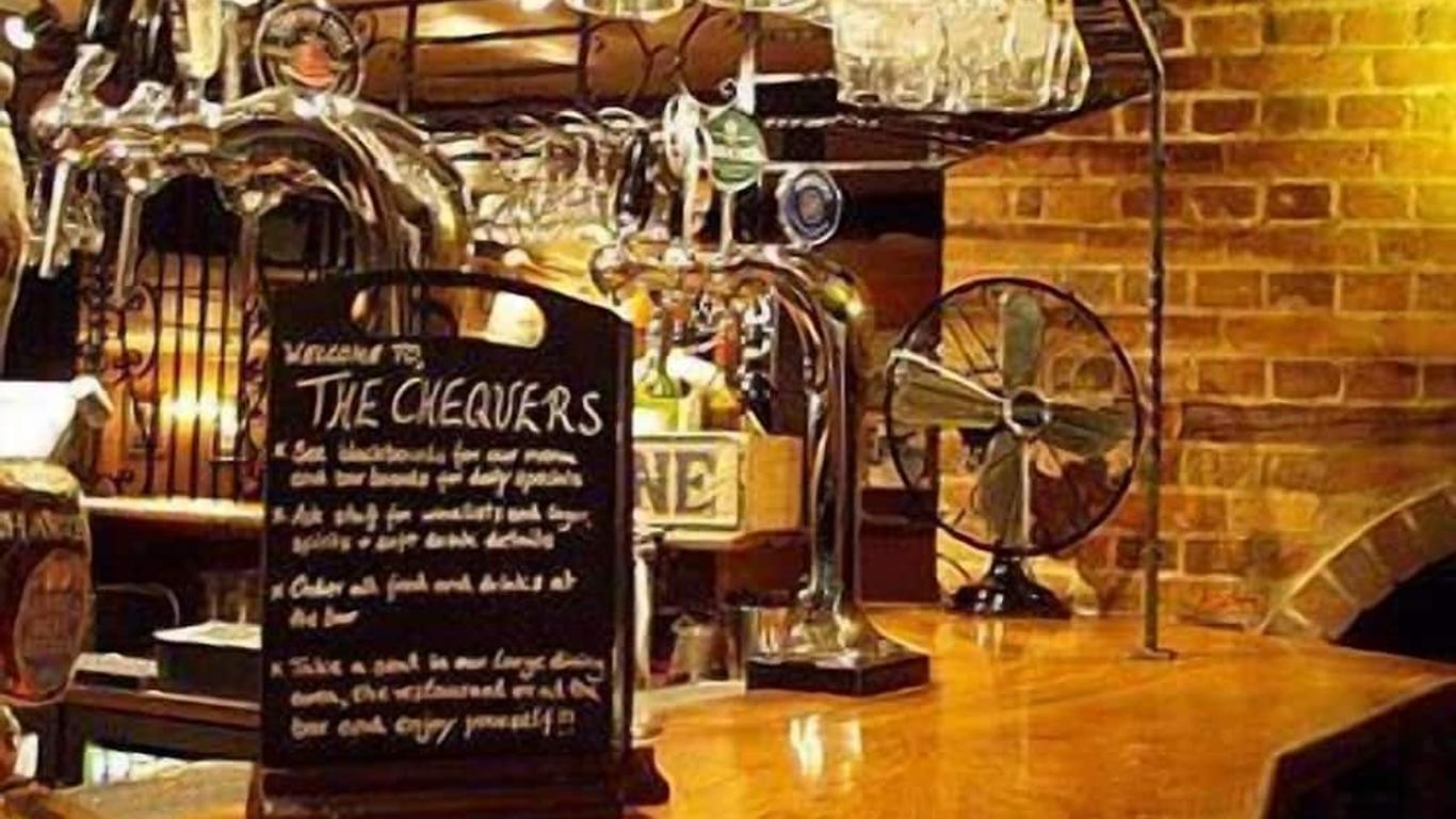 Chequers Inn Hotel