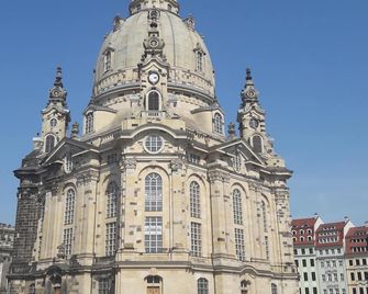 Dresden, modern apartment between culture and naturebrbr - Dresden