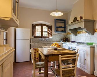Villa Cà Di Negrè by Mmega - Montignoso - Keuken