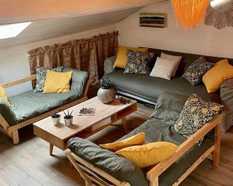 La Maison aux pieds des Pyrénées - Piscine d'exception de 25m - Livron - Sala de estar