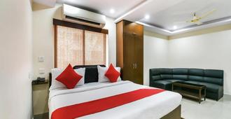 Treebo Trend Marina Grand - Visakhapatnam - Bedroom