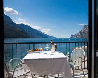 Hotel Lido Blu - Surf & Bike - Nago–Torbole - Balcon