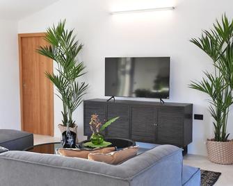 Villa Nicoletta - Abbiadori - غرفة معيشة