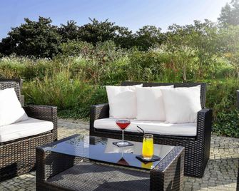 Novotel Nantes Centre Gare - נאנט - פטיו