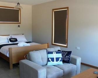 Freycinet Stone Studio 4 - Granite - Coles Bay - Bedroom