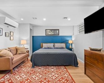 Trendy & Hip South Side Studio Walk to Downtown - פיטסבורג - חדר שינה