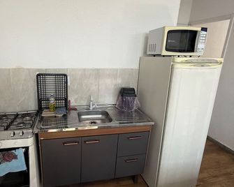 Comfortable apartment in Caieras, 20 minutes from the capital of São Paulo. - Caieiras - Cocina