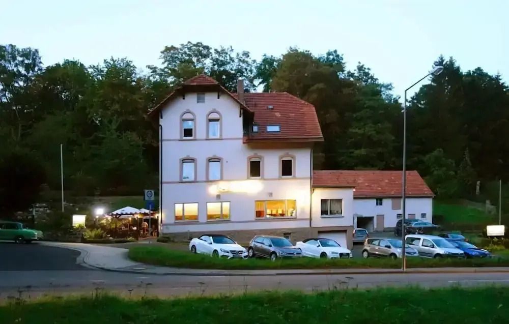 هوتل ريستورانت نيو هولاند - كاسيل - مبنى