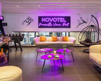 Novotel Marseille Vieux Port - Marsella - Sala d'estar