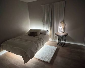 Charming 3-bedroom house with WiFi, AC in superb Palmdale - Palmdale - Bedroom