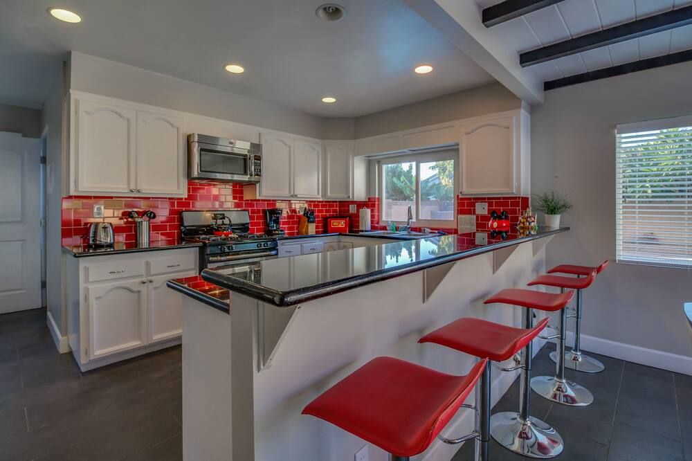 Mickey's - Anaheim - Kitchen