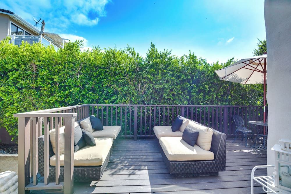 Serene San Diego Retreat w/ Deck - Walk to Bay! - サンディエゴ - バルコニー
