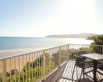 Sunlit Bay Villas - Mangonui - Balkon