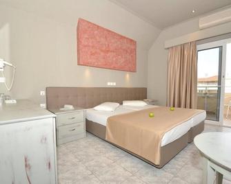 Sousouras Hotel - Chaniotis - Bedroom